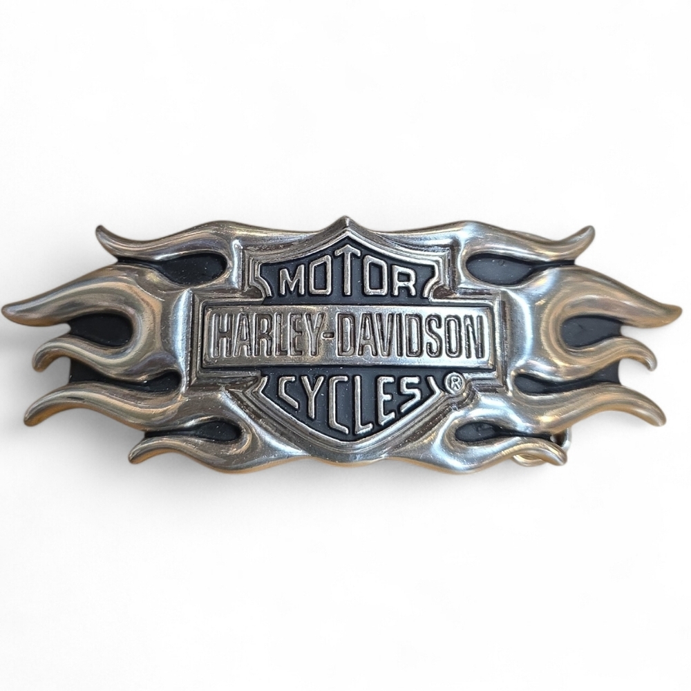 Harley Davidson Flames Silver Belt Buckle With Black Background 5.5 X 2 Inches